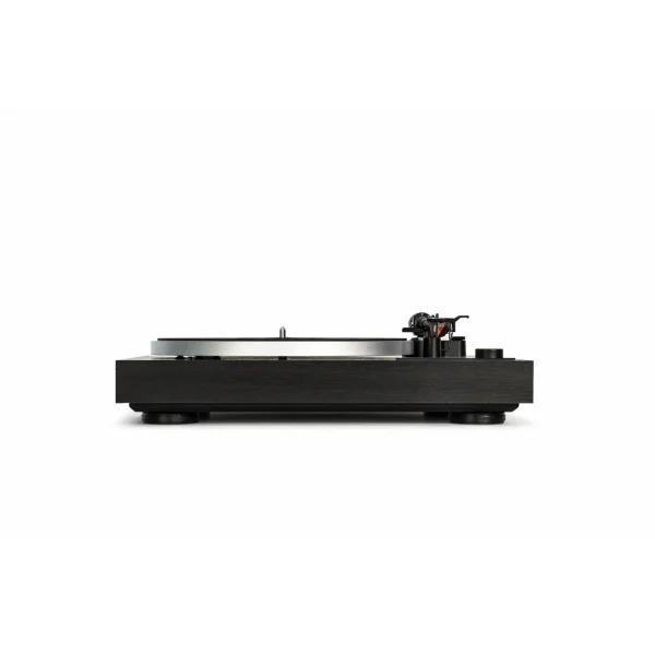 Turntable manual gramofon, remenski pogon, Ortofon 2M Red zvučnica, MM Phono predpojačalo, Line i Phono out izlazi, aluminijumski tanjir, ravna alu ručka, MDF baza sa poboljšanim prigušenjem vibracija i rezonanci. Prodaja Artist d.o.o. Banja Luka, Sarajevo, Doboj - Bosna i Hercegovina