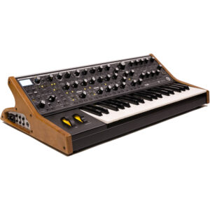 Moog Subsequent 37 analog synth klavijature