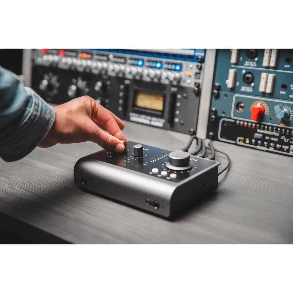 Audient iD14 MKII USB-C audio interfejs sa ADAT ulazom i Class-A preampovima. Prodaja Artist d.o.o. Banja Luka, Sarajevo