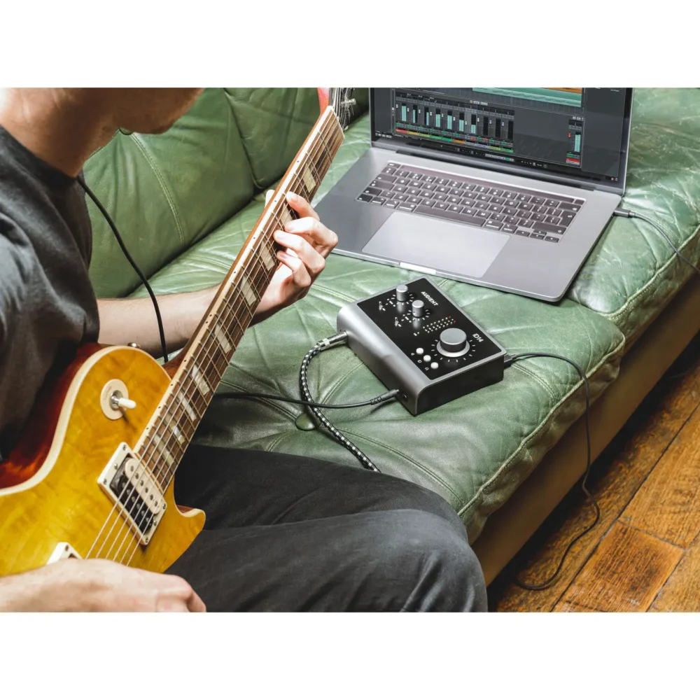 Audient iD14 MKII USB-C audio interfejs sa ADAT ulazom i Class-A preampovima. Prodaja Artist d.o.o. Banja Luka, Sarajevo