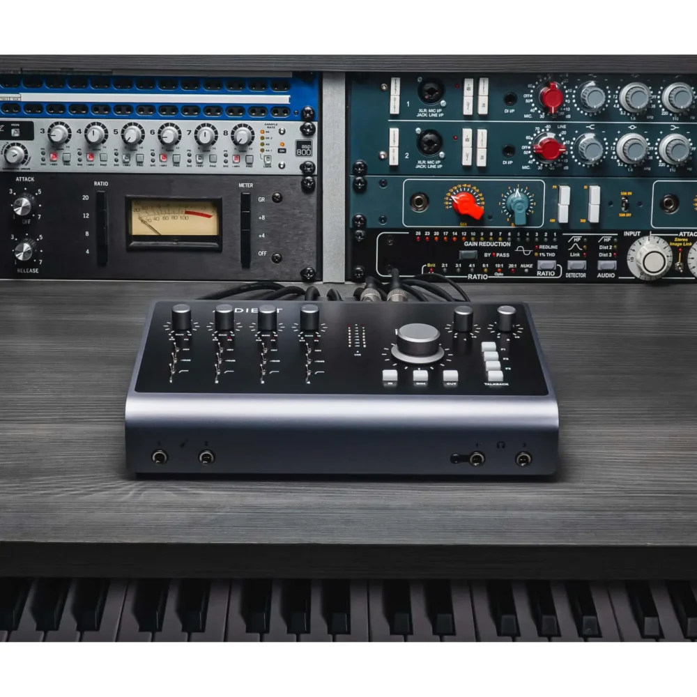 Audient iD44 MKII 20x24 USB-C audio interfejs sa 4 mikrofonska ulaza i ADAT proširenjem Prodaja Artist d o o Banja Luka Sarajevo