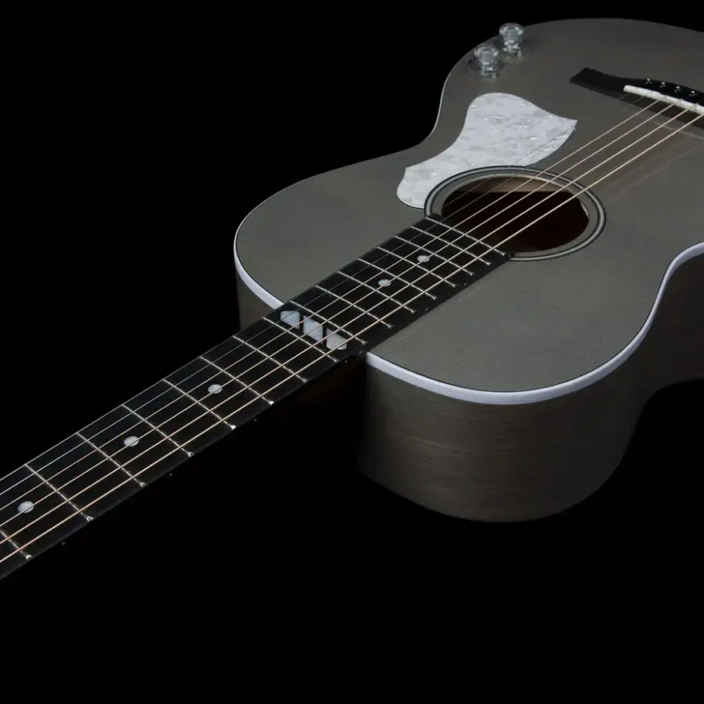 Godin Rialto JR Satina Gray HG Q-Discrete akustična gitara kompaktne veličine sa punom smrekovom pločom i Q-Discrete elektronikom. Prodaja Artist d.o.o. Banja Luka, Sarajevo