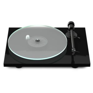 Pro-Ject T1 High Gloss Black OM5E gramofon