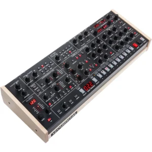 Sequential Trigon-6 Desktop analogni synthesizer