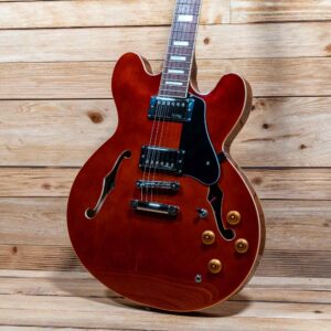 Vintage ReIssued VSA500W Semi Hollow električna gitara
