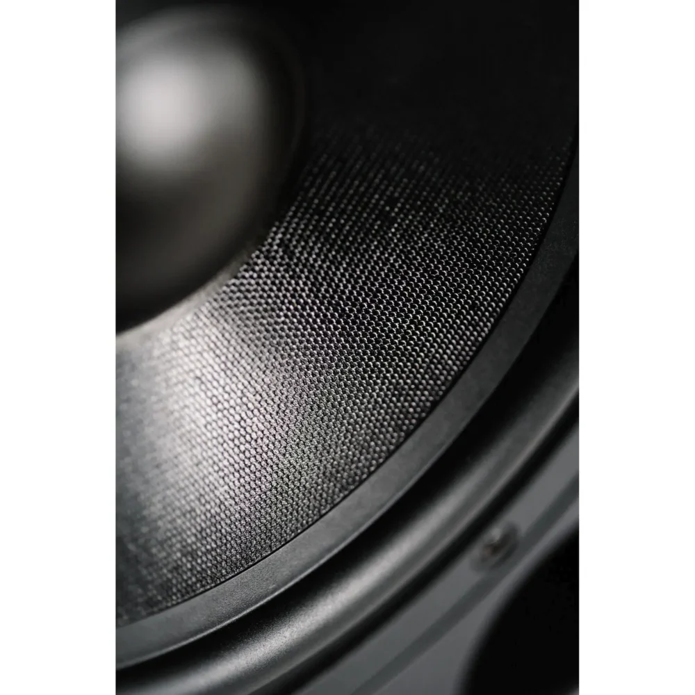 HEDD TYPE 05 A-Core studijski monitor sa 5-inčnim wooferom i AMT tweeterom, analogna obrada zvuka i širok frekvencijski odziv. Prodaja Artist d.o.o. Banja Luka, Sarajevo.