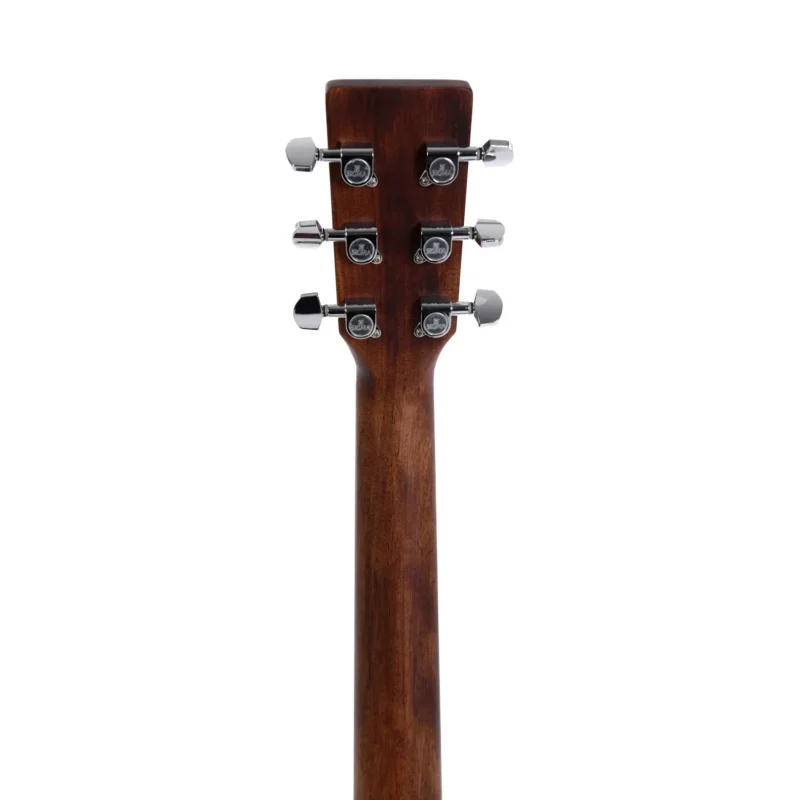 Sigma SDM-STE dreadnought gitara od punog drveta sa Fishman Presys II elektronikom i futrolom. Prodaja Artist d.o.o. Banja Luka, Sarajevo, Doboj