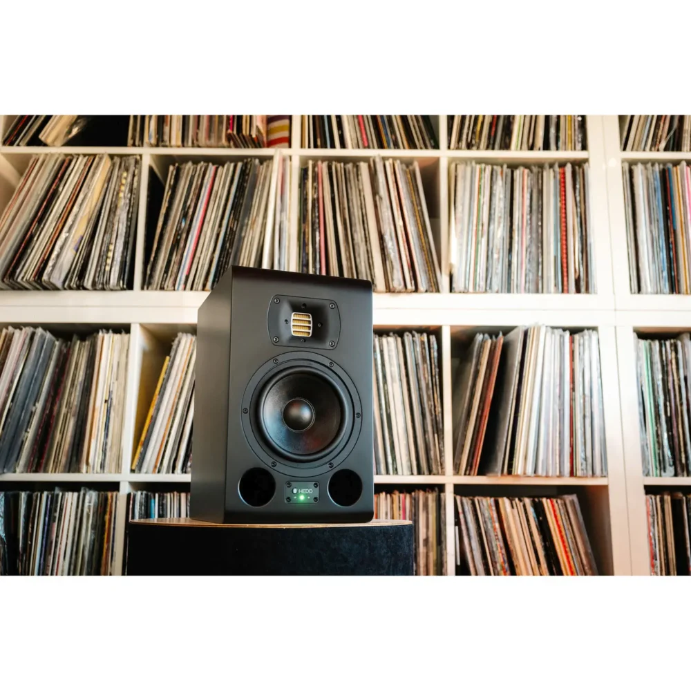 HEDD TYPE 07 A-Core studijski monitor sa 7-inčnim wooferom i AMT tweeterom, analogna obrada zvuka i širok frekvencijski odziv. Prodaja Artist d.o.o. Banja Luka, Sarajevo.
