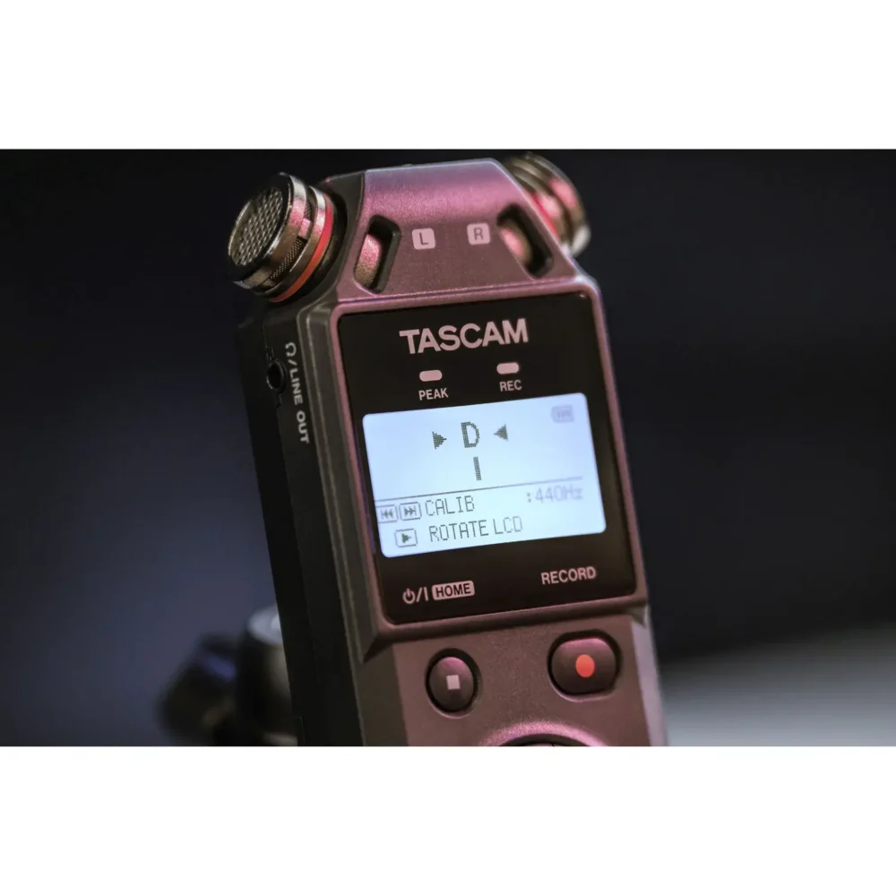 TASCAM DR-05XP 32-bit float stereo ručni audio snimač sa ugrađenim mikrofonima. Prodaja Artist d.o.o. Banja Luka, Sarajevo.