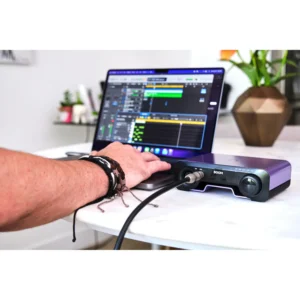 Apogee BOOM USB-C audio interfejs sa ugrađenim DSP efektima i Loopback funkcijom za streaming i snimanje – Prodaja Artist d.o.o. Banja Luka, Sarajevo.