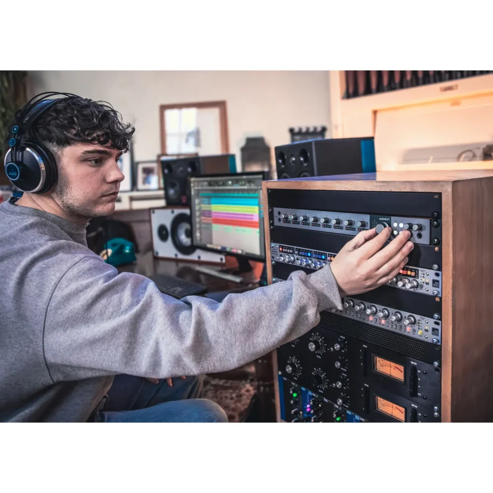 Audient iD48 USB-C audio interfejs sa 8 mikrofonskih preampa i 32 izlaza za profesionalni studio Prodaja Artist d.o.o. Banja Luka Sarajevo
