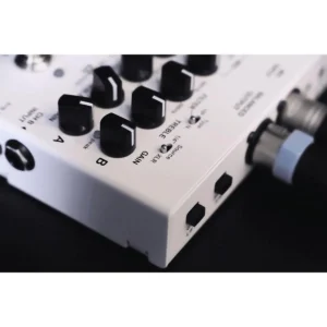 EBS Stanley Clarke Signature Preamp dvokanalni bijeli predpojačivač za kontrabas i akustične instrumente sa XLR, efekt petljom i slušalicama – Prodaja Artist d.o.o. Banja Luka, Sarajevo.
