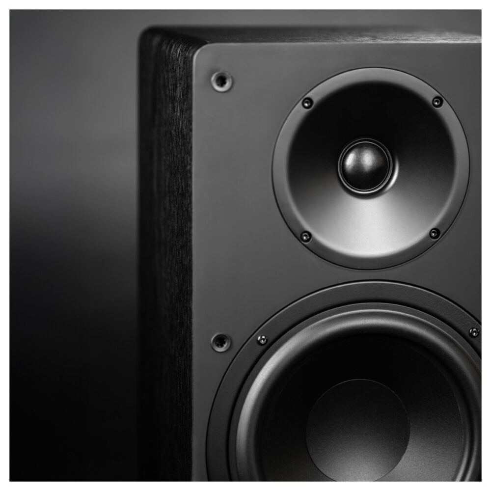 ELAC Debut ConneX DCB61 bežični zvučnici sa 6.5" wooferima i Dolby Digital dekodiranjem – višebojni dizajn i bogat stereo zvuk. Prodaja Artist d.o.o. Banja Luka, Sarajevo.