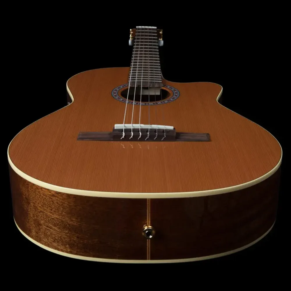 Godin Concert CW Clasica II klasična gitara od punog cedra i mahagonija, ručno izrađena u Kanadi, sa ugrađenom elektronikom, visokim sjajem i vrhunskim zvukom za studijsku i koncertnu upotrebu. Prodaja Artist d.o.o. Banja Luka, Sarajevo