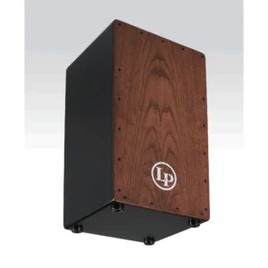 City 2-Voice Cajon sa dvostrukim Oak zvučnim pločama, snare i peruanska strana, idealan za početnike i profesionalce. Prodaja Artist d.o.o. prodavnice Banja Luka, Sarajevo