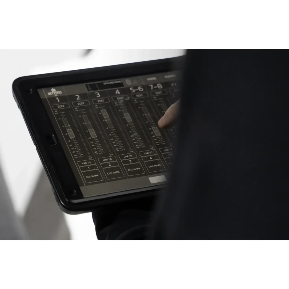Montarbo NETTUNO 10 prenosni PA sistem sa mikserom i Bluetooth konekcijom – profesionalno ozvučenje za live i DJ nastupe. Prodaja Artist d.o.o. Banja Luka, Sarajevo.
