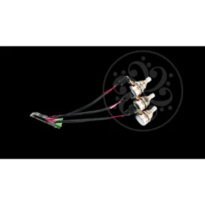 Darkglass Tone Capsule je aktivni preamp za bas gitaru razvijen sa Sheldonom Dingwallom, sa jedinstvenom EQ konfiguracijom: Bass (70 Hz), Mid (500 Hz) i High-Mid (2.8 kHz).