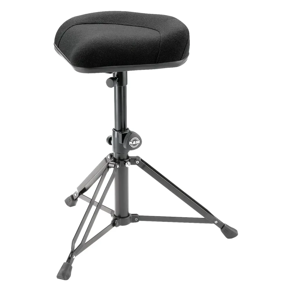 K&M 14056 Drum Throne Nick pruža stabilnost i udobnost za profesionalne bubnjare. Prodaja: Artist d.o.o. Banja Luka, Sarajevo!