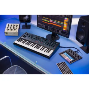 Oberheim TEO-5 – savršen spoj analognog srca i digitalne fleksibilnosti. Prodaja Artist d.o.o. prodavnice Banja Luka, Sarajevo