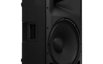 2-way aktivni zvučnik, 15" woofer, 1,35" HF kompresijski driver, 1500W Class-D, frekvencijski opseg 47–20.000 Hz, 134 dB SPL, integrisani 3-kanalni mikser, Bluetooth TWS, DSP presetovi, M10 rigging, dual-angle pole mount, lagano i izdržljivo kućište.
