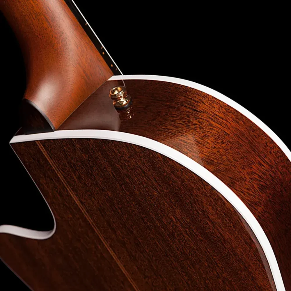 Godin Arena Pro CW Bourbon Burst EQ klasična gitara sa najlonskim žicama i LR Baggs ozvukom, idealna za profesionalni nastup uživo, prodaja Artist d.o.o. Banja Luka, Sarajevo.