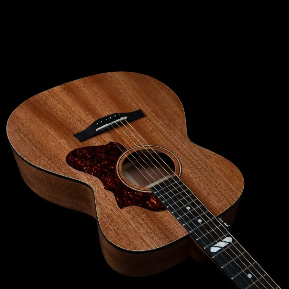 Godin Fairmount CH Composer elektro-akustična gitara solid mahagoni konstrukcijom i LR Baggs ozvučenjem, natural boja, prodaja Artist d.o.o. Banja Luka, Sarajevo.