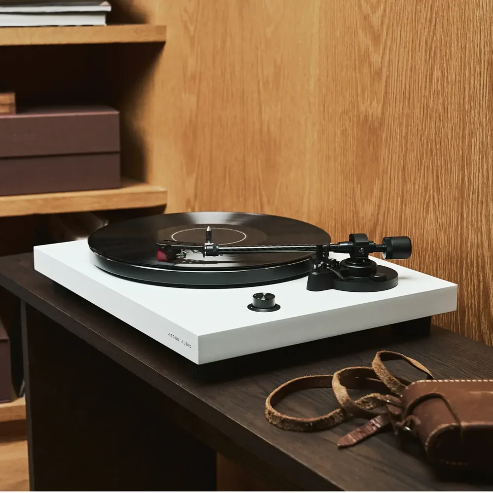 Argon Audio TT-3 PLUS, gramofon sa RIAA, gramofon sa karbonskom ručkom, Hi-Fi gramofon, Ortofon 2M Red, gramofon za ploče, Artist d.o.o. Prodaja u Artist d.o.o. prodavnicama Banja Luka, Sarajevo.