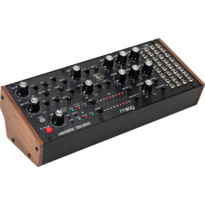 Moog Labyrinth, analogni sintejsajzer, modularni synth, Moog sekvencer, Eurorack modul, generativni sintejsajzer, polu-modularni synth. Prodaja u Artist d.o.o. prodavnicama Banja Luka, Sarajevo.