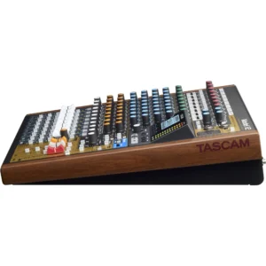 TASCAM Model 12, hibridni mikser, DAW kontroler, SD rekorder, USB interfejs, MIDI mikser, podcast mikseta, Tascam Model. Prodaja u Artist d.o.o. prodavnicama Banja Luka, Sarajevo.