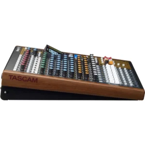 TASCAM Model 12, hibridni mikser, DAW kontroler, SD rekorder, USB interfejs, MIDI mikser, podcast mikseta, Tascam Model. Prodaja u Artist d.o.o. prodavnicama Banja Luka, Sarajevo.